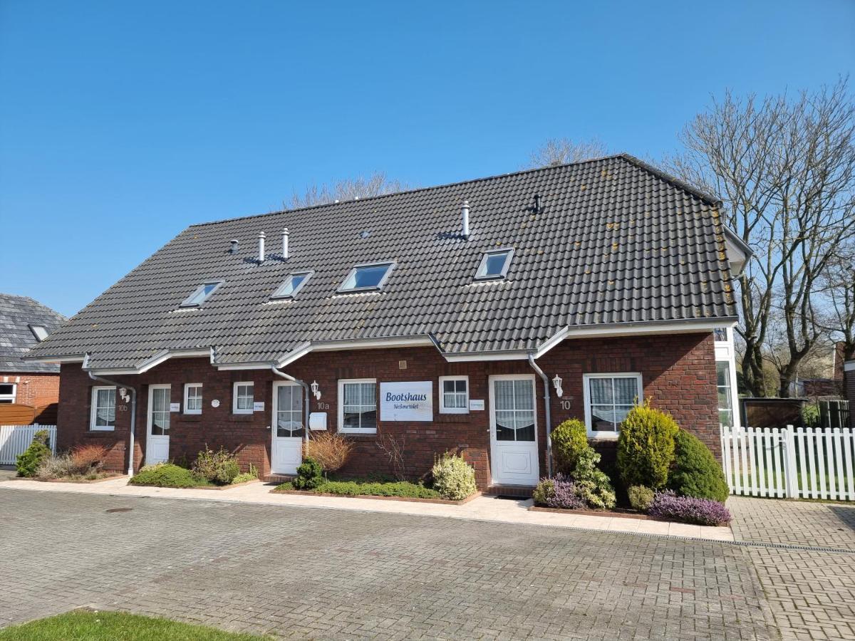 Ferienhaus Steuerbord Im Bootshaus Neßmersiel Exteriör bild