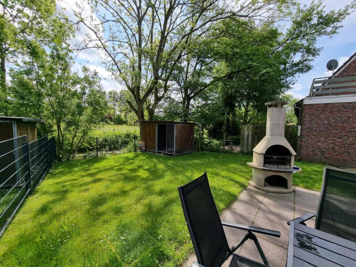 Ferienhaus Steuerbord Im Bootshaus Neßmersiel Exteriör bild